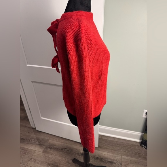 Red Bow-Back or front Sweater - Picture 3 of 7